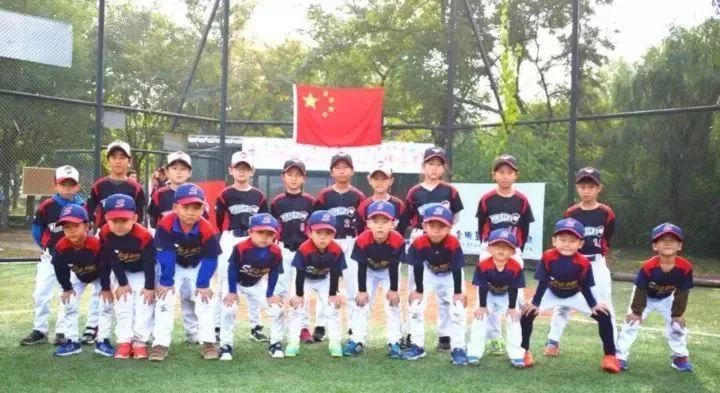  網球員心理辅导普及，专业团队入驻训练营