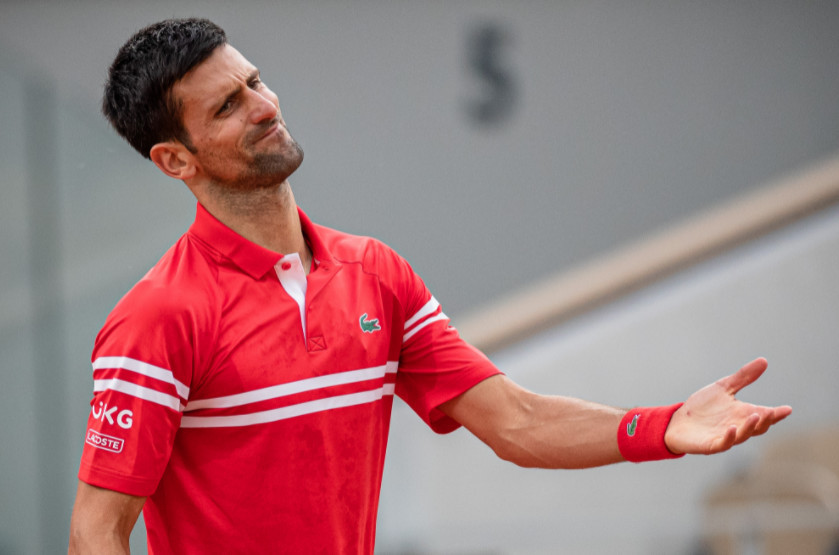  斯维亚泰克卫冕成功，波兰之星闪耀赛场