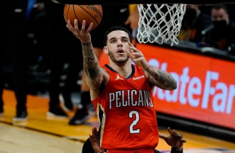  快船乔治准绝杀惊险击败鹈鹕