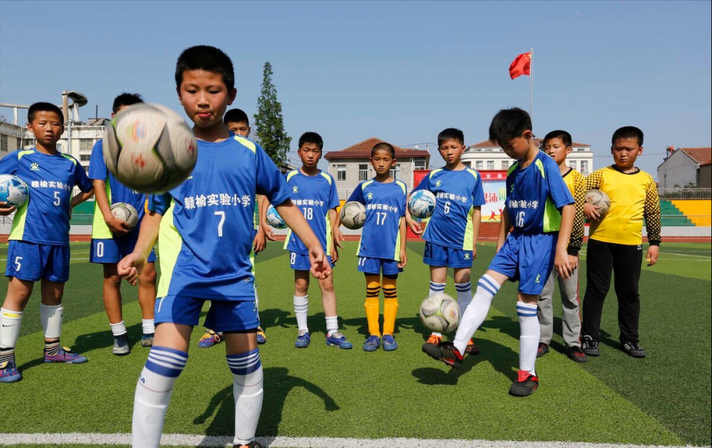  德甲青春风暴席卷联赛，年轻球员崭露头角