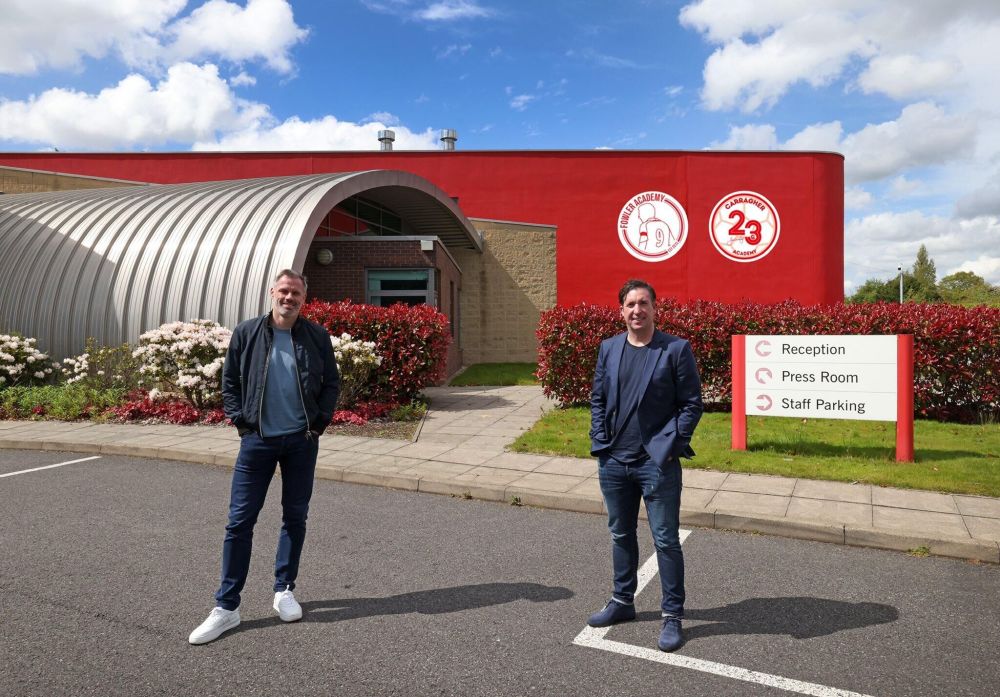  电竞学院正式揭牌，培养专业复合人才